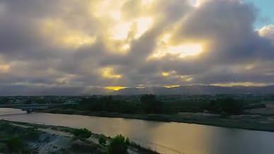 4k航拍大好河山耶稣光云层视频的预览图